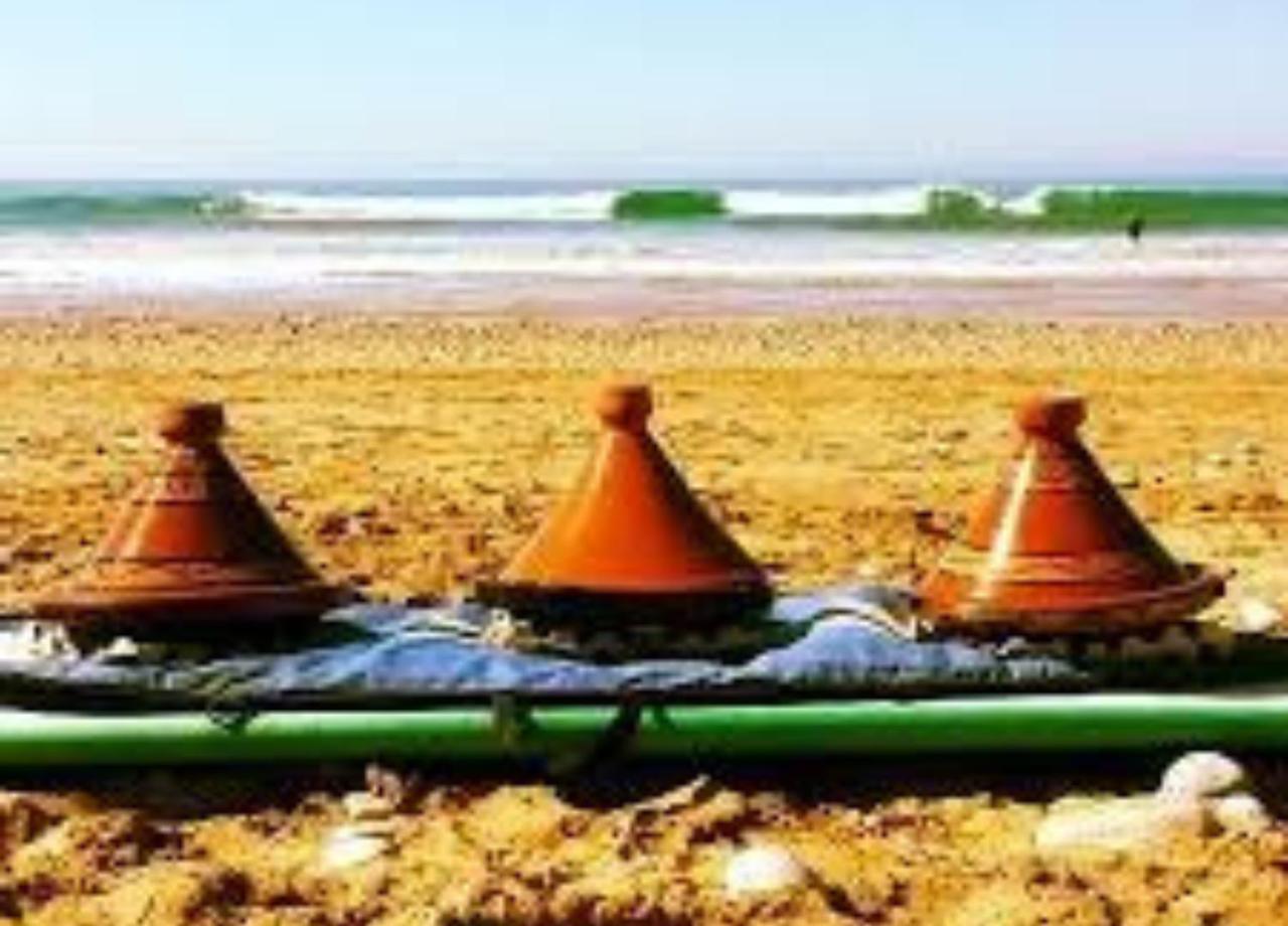 Sable Beach Surf Camp Tamraght Exteriör bild